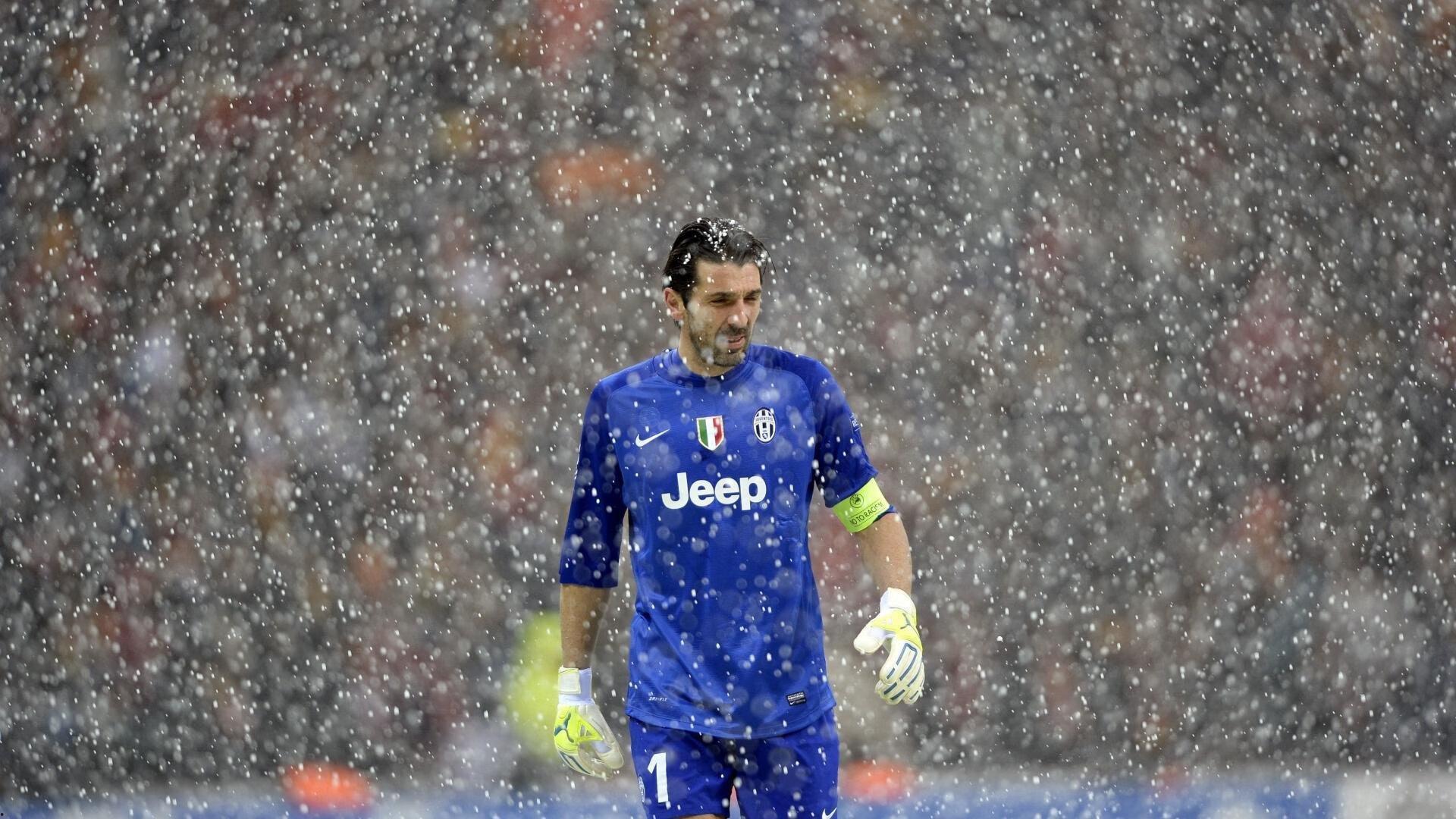 短道速滑世界杯北京站,中国队包揽三金,新秀闪耀老将稳如磐石